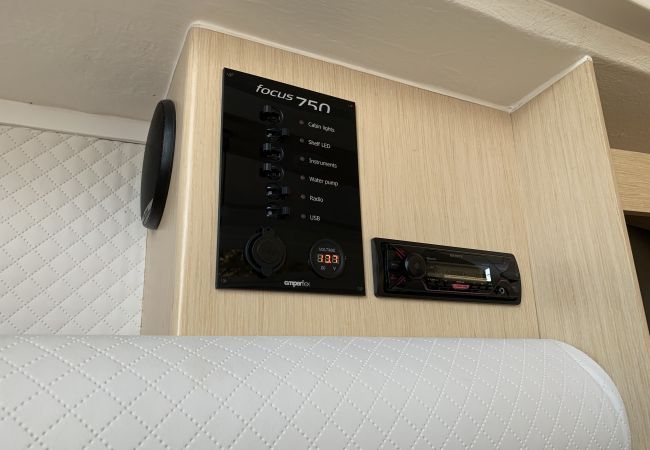 Focus 750 Audioanlage Radio Segelschule BSM