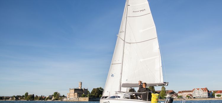 Segelschule BSM Focus 750 mit zwei Personen
